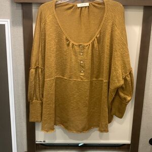 Jolie BBW Sweater Like NEW Size 2X runs big Puffy sleeve Mustard Brown Oversized